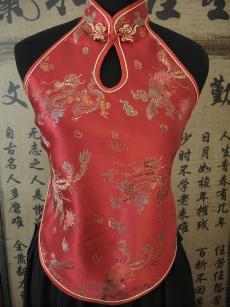 Chinese top with hole and dragon (red)