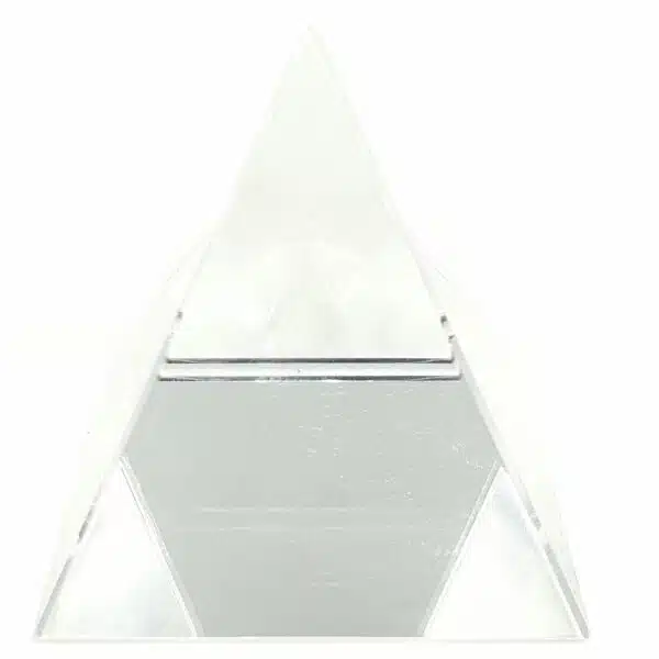 Crystal pyramide white 5x5