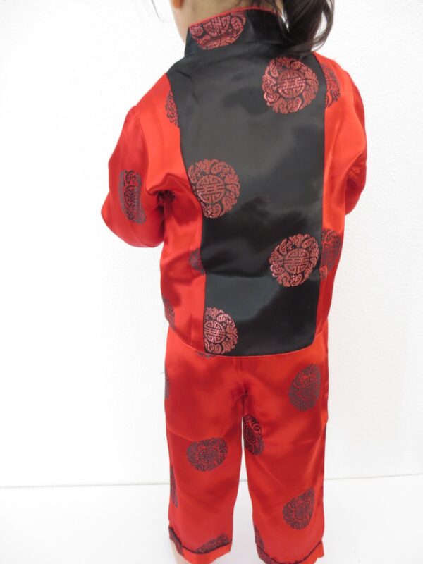 Kid suit with chinese charakters