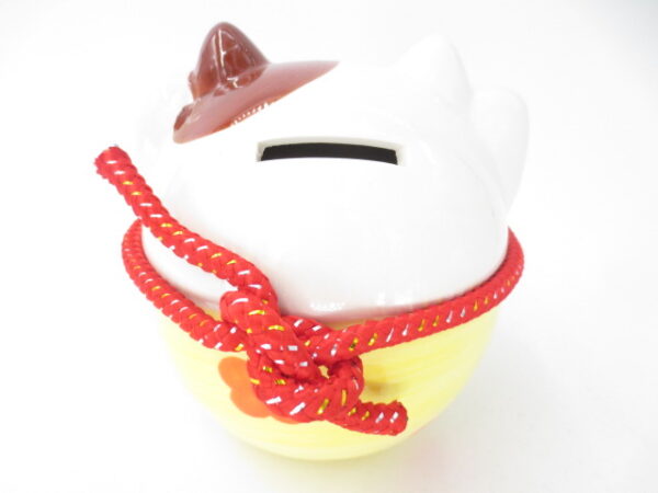 Lucky cat big with bell yellow