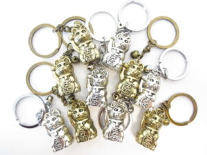 Lucky cat keyhanger gold & zilver (12pcs)