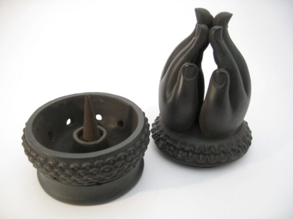 Meditation hands incense/conesburner black