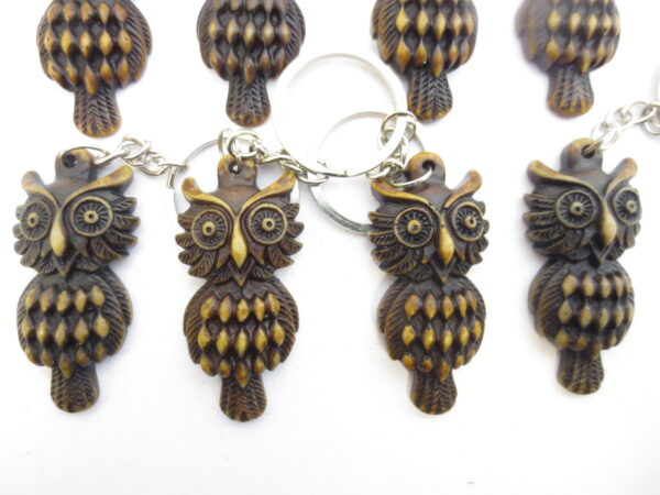 Polystone owl keychain set of 12 brown