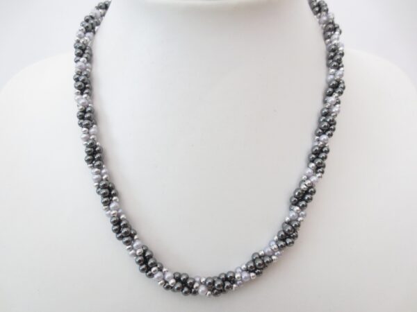 Silver beads neckalce