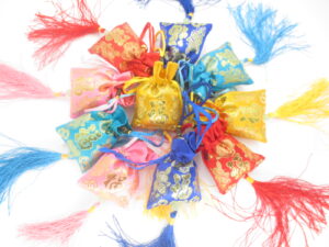 Wholesale - Fu- Lucky Pendant & Brocade Bag (10 pieces)