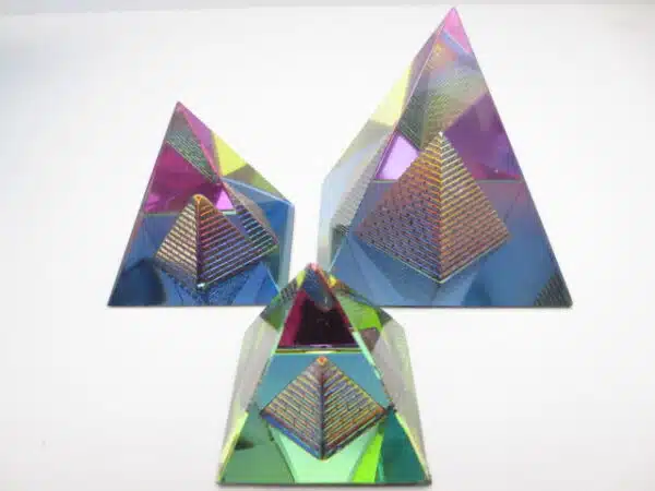 Crystal Prism Pyramide Shape Small 4 cm