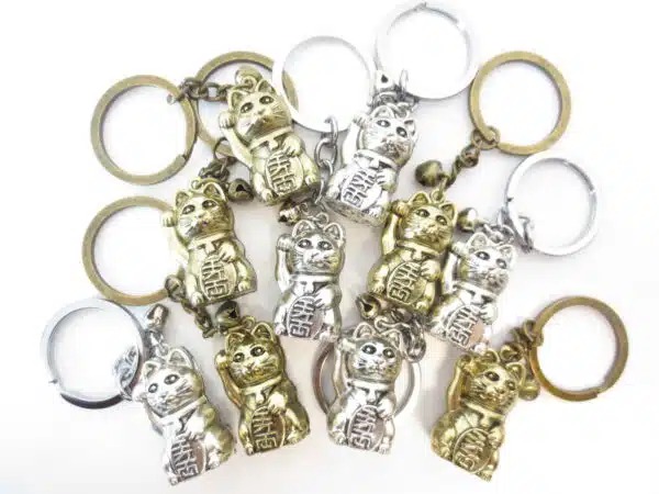 Lucky cat keyhanger gold & zilver (12pcs)