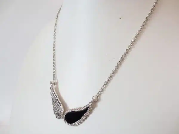 Silver Wing Neckace silver/black