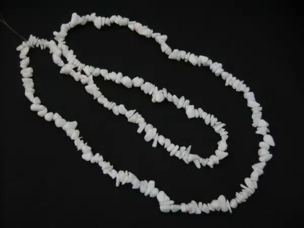 Thin Mineral necklace 90cm White