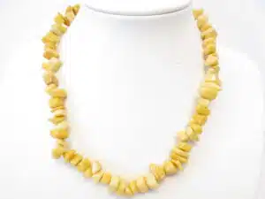 Gem stone necklace 45cm Shell