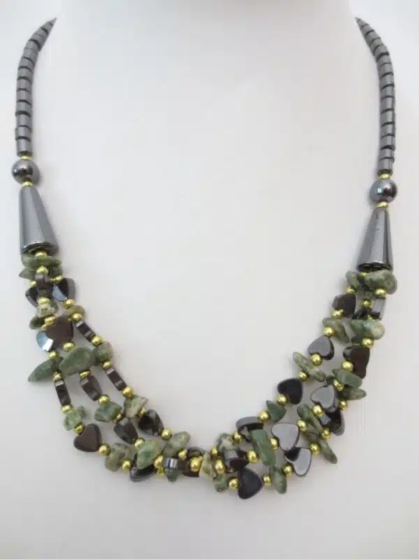 Hematite heart necklace green