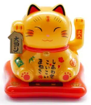 Lucky Cat Solar Light - Yellow (III)