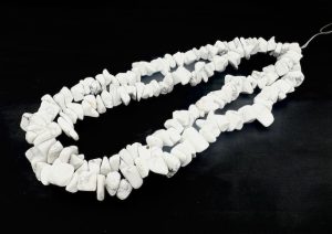 Wholesale 10 mm White Howlite Gemstone Chip Necklace
