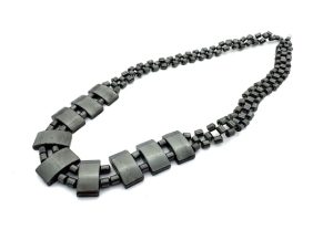Elegant Hematite Bead Necklace