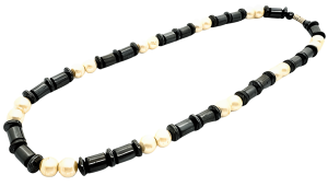 Elegant Hematite Bead Necklace with Pearls (III)