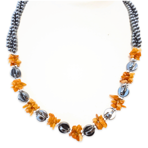 Metallic,flower necklace