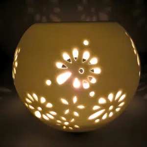 White Ceramic Oil Burner – Flower Design (VI)